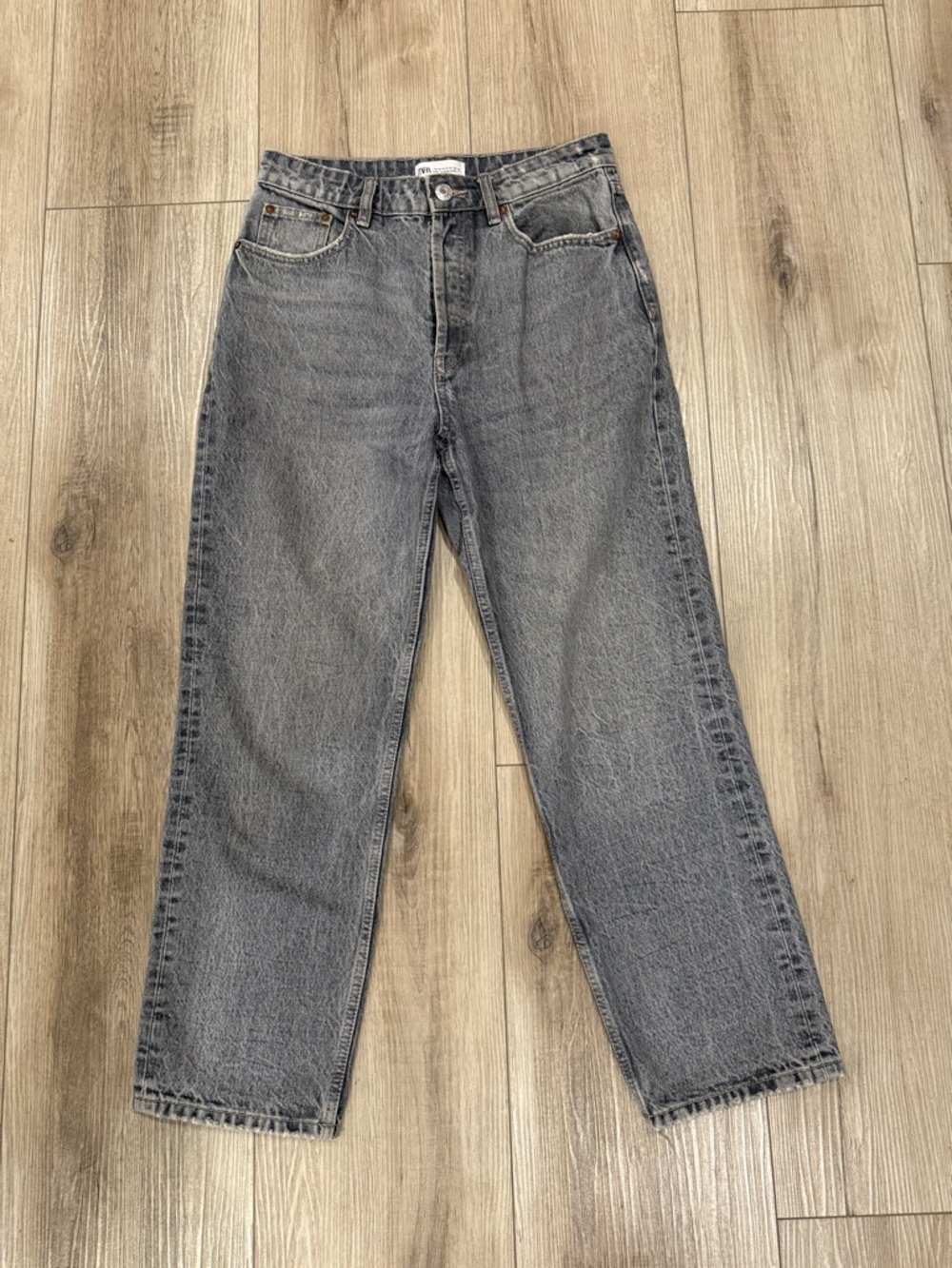 Zara High Rise Straight Jeans in Washed Gray